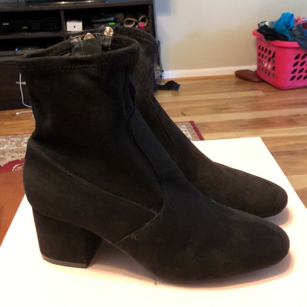 Black sueded ankle booties